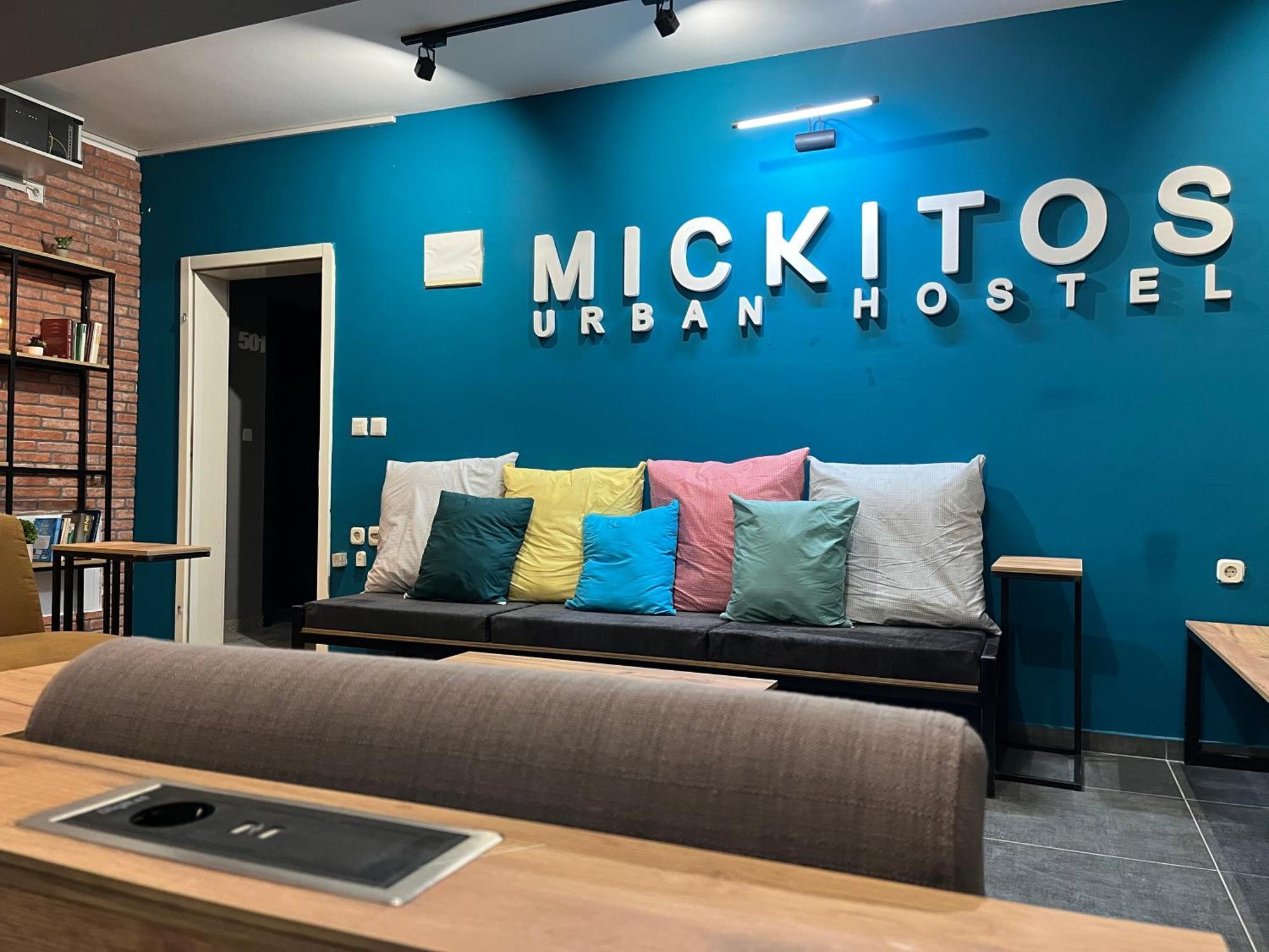 Mickitos Urban Hostel Skopje Exterior photo