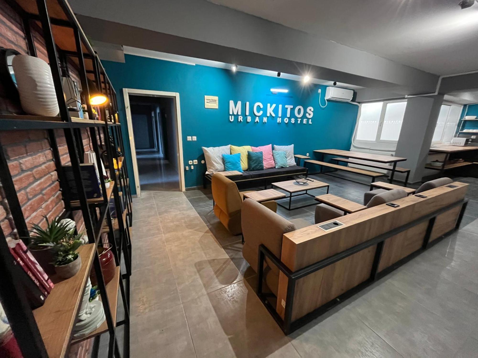 Mickitos Urban Hostel Skopje Exterior photo